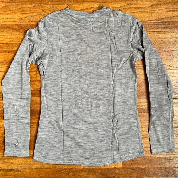 🐑 Smartwool W’s lightweight V-neck top sz S - Picture 5 of 5